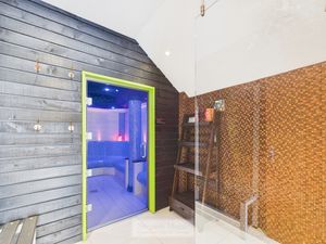 Photo 9- click for photo gallery